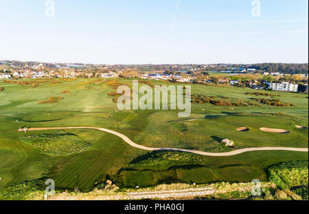 Vue aérienne de la Royal Jersey Golf Course, Gorey, Jersey, Channel Islands, Royaume-Uni, Europe Banque D'Images