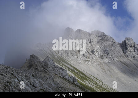 La randonnée dans les montagnes du Karwendel, Tyrol, Autriche Banque D'Images