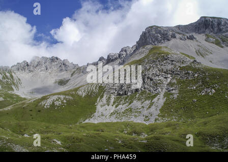 La randonnée dans les montagnes du Karwendel, Tyrol, Autriche Banque D'Images