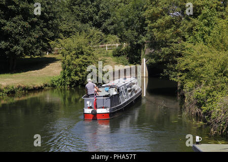 15-04 sur la rivière Nene à Barnwell, Castel Guelfo di Bologna, Northamptonshire, Angleterre Banque D'Images