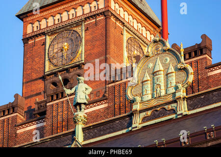 Façade de l'Hôtel de ville détail à Rådhuspladsen, la place de l'Hôtel de Ville, Copenhague, Danemark