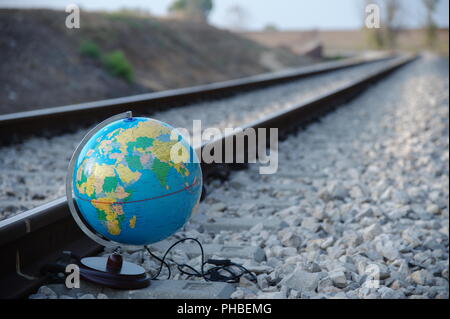 Globus sur le chemin de fer Banque D'Images