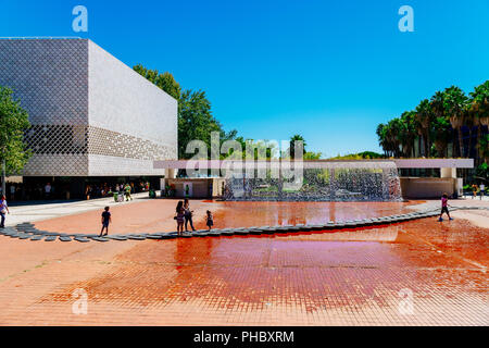 Lisbonne, Portugal - 15 août 2017 : l'Océanarium de Lisbonne est situé dans le Parque das Nacoes, qui a été l'exposition pour l'Expo 1998 Banque D'Images