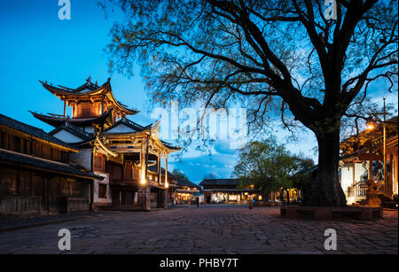 Les trois terrasses Pavilion, Shaxi, Yunnan Province, China, Asia Banque D'Images