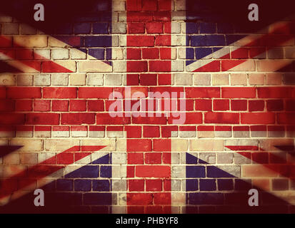 Vintage UK drapeau sur un mur de briques Banque D'Images