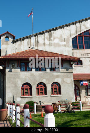 Fort Worth Texas Cowtown Coliseum, Fort Worth Stockyards, construit en 1908. La verticale. Banque D'Images