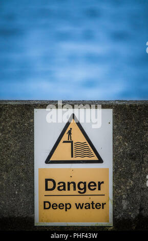 L'eau profonde de danger Banque D'Images