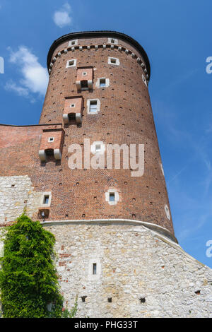 Sandomierska tower (Baszta Sandomierska) dans la colline de Wawel Royal Castle Banque D'Images