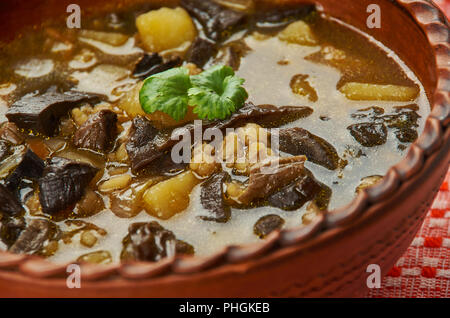 Soupe aux champignons biélorusse Banque D'Images