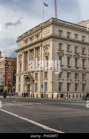 Ministère du Commerce international building, Whitehall, Londres, Angleterre, RU Banque D'Images
