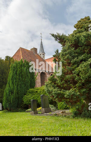 Cimetière et clocher à Carolinensiel, Frise Orientale Banque D'Images
