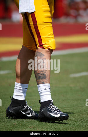 01 septembre 2018, l'USC Trojans quarterback Daniels JT # 18 en action avant le match de football entre l'USC Trojans et l'UNLV rebelles au Los Angeles Coliseum de Los Angeles, Californie. Charles Baus/CSM Banque D'Images