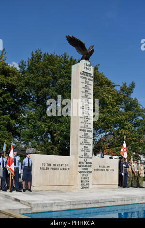 Northolt, Londres, Royaume-Uni. 1er septembre 2018. La commémoration annuelle des aviateurs polonais tombés aura lieu le samedi 1er septembre 2018 à l'Armée de l'Air polonaise Northolt, Memorial. Credit : Marcin Libera/Alamy Live News Banque D'Images