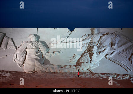 Festival 2018 sable de Haeundae, Busan, Corée. Grande sculpture de sable de deux joutes chevaliers sur les chevaux Banque D'Images