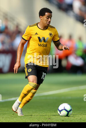 Wolverhampton Wanderers' Helder Costa au cours de la Premier League match au stade de Londres Banque D'Images