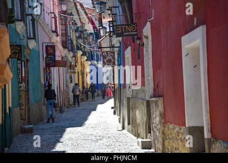 Dans les bâtiments colorés Calle Jaen, un style colonial espagnol street à La Paz, Bolivie Banque D'Images