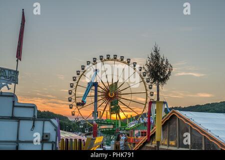 Regensburg, Bavière, Allemagne, le 12 mai 2018, coucher de soleil sur la Maidult à Regensburg, Allemagne Banque D'Images