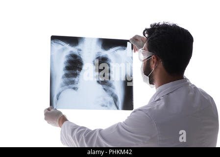 Jeune médecin à la recherche de x-ray images isolated on white Banque D'Images