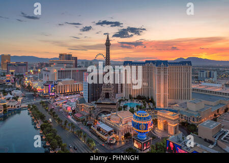 Vue aérienne de la bande de Las Vegas au Nevada comme vu au lever du soleil. Banque D'Images