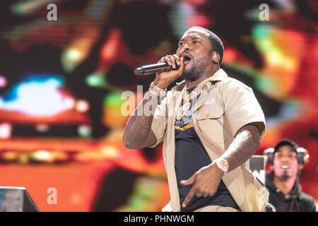 Philadelphie, Pennsylvanie, USA. Du 1er septembre 2018. MEEK MILL (RIHMEEK ROBERT WILLIAMS) au cours de l'Made in America Music Festival à Benjamin Franklin Parkway à Philadelphie, Pennsylvanie Crédit : Daniel DeSlover/ZUMA/Alamy Fil Live News Banque D'Images