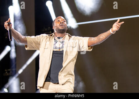 Philadelphie, Pennsylvanie, USA. Du 1er septembre 2018. MEEK MILL (RIHMEEK ROBERT WILLIAMS) au cours de l'Made in America Music Festival à Benjamin Franklin Parkway à Philadelphie, Pennsylvanie Crédit : Daniel DeSlover/ZUMA/Alamy Fil Live News Banque D'Images