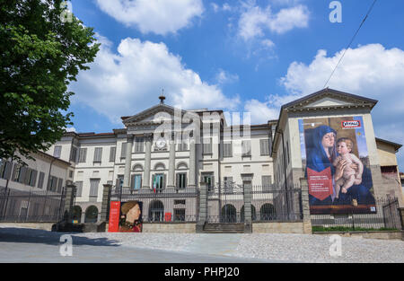 Vue de face de l'Accademia Carrara Banque D'Images