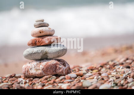 L Equilibre Zen Petit Tas De Pierres Empilees Photo Stock Alamy