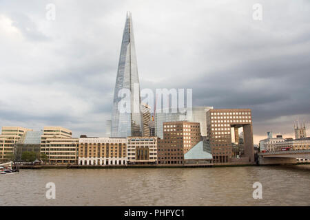 The Shard, gratte-ciel de 95 étages conçu par l'architecte italien Renzo Piano, à Southwark, Londres, Royaume-Uni Banque D'Images