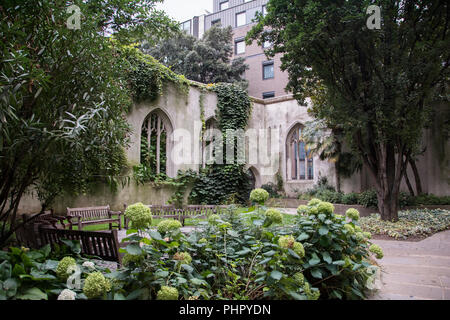 Bombardé les ruines et les vestiges de l'église paroissiale St Dunstan-in-the-East sur la colline St Dunstan, Londres, EC3, Royaume-Uni Banque D'Images