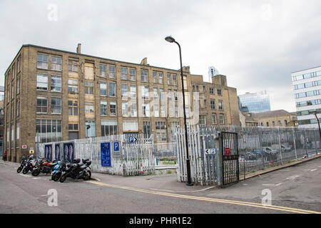 La régénération urbaine autour de Clere Street car park, London, UK Banque D'Images