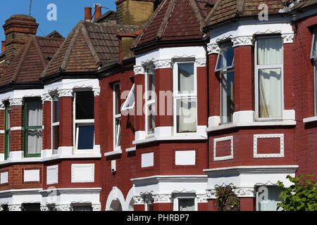 Vue générale de terrasse en Londres. La Banque d'Angleterre a relevé les taux d'intérêt pour la deuxième fois seulement en 10 ans. Le Comité de politique monétaire (MPC) augmente le taux de 0,5  % à 0,75  %. Modifications au taux bancaire aura une incidence sur des dizaines de millions de comptes d'épargne, les prêts et les hypothèques. Avec : Atmosphère, voir Où : London, Royaume-Uni Quand : 02 août 2018 Credit : Dinendra Haria/WENN Banque D'Images