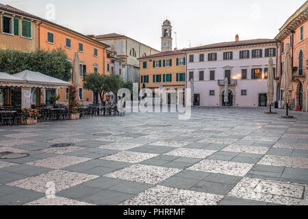 Lazise, Vénétie, le lac de Garde, Italie, Europe Banque D'Images