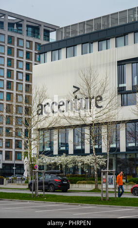 Accenture, Anni-Albers-Strasse, Schwabing, Munich, Bayern, Deutschland Banque D'Images