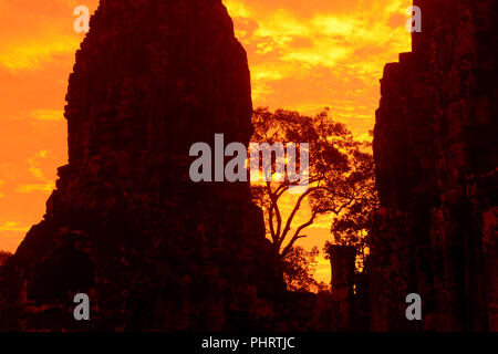 Cambodge SIEM REAP ANGKOR THOM TEMPLE BAYON Banque D'Images