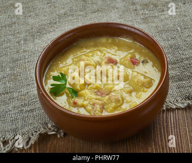 Soupe aux pois nordique rustique Banque D'Images