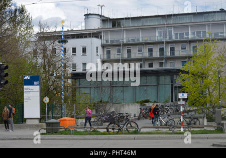 Klinikum rechts der Isar der technischen Universität München, Ismaninger Strasse, Munich, Bayern, Deutschland Banque D'Images