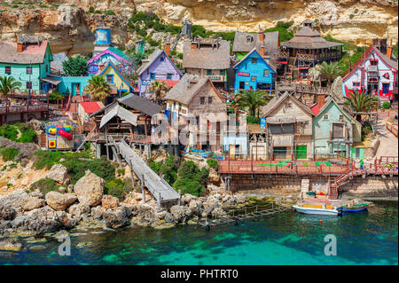 Popeye Village sur l'île de Malte, qui a été utilisé comme l'ensemble de Robert Altman, film 'Popeye' (1980). Il est maintenant utilisé comme un parc d'amusement. Banque D'Images