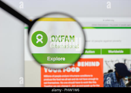 Milan, Italie - 20 août 2018 : Oxfam International Page d'accueil du site. Logo Oxfam International visible. Banque D'Images