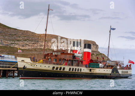 Llandudno North Wales. Bateau à vapeur de mer dernier mondes Le Waverley. Amarrés à la jetée victorienne. Banque D'Images