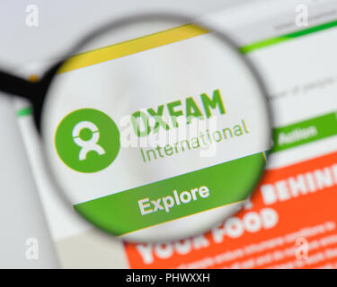 Milan, Italie - 20 août 2018 : Oxfam International Page d'accueil du site. Logo Oxfam International visible. Banque D'Images