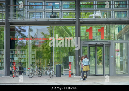 Filmuniversitaet Konrad Wolf de Babelsberg, Marlene-Dietrich-Allee, Babelsberg, Potsdam, Brandebourg, Allemagne Banque D'Images