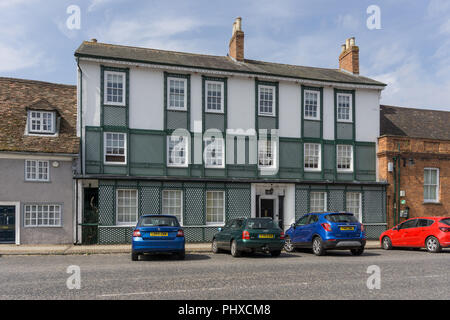 Kimbolton House, High Street, Kimbolton, Cambridgeshire ; conversion de deux cottages en 1760 et maintenant un dortoir pour l'école à proximité Kimbolton. Banque D'Images