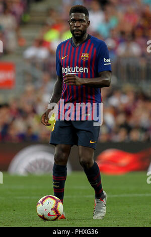 Barcelone, Espagne. 09Th Nov, 2018. 2 septembre 2018, le Camp Nou, Barcelona, Espagne ; La Liga football, Barcelone et Huesca SD ; Umtiti de FC Barcelone avec la balle : Crédit UKKO Images/Alamy Live News Banque D'Images