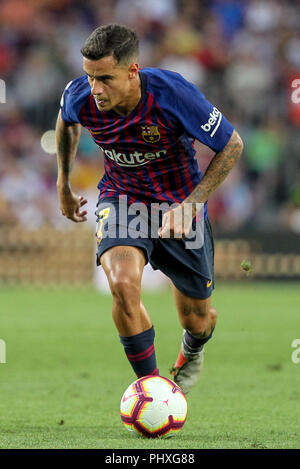 Barcelone, Espagne. 09Th Nov, 2018. 2 septembre 2018, le Camp Nou, Barcelona, Espagne ; La Liga football, Barcelone et Huesca SD ; Coutinho de FC Barcelone durs de l'avant la balle : Crédit UKKO Images/Alamy Live News Banque D'Images