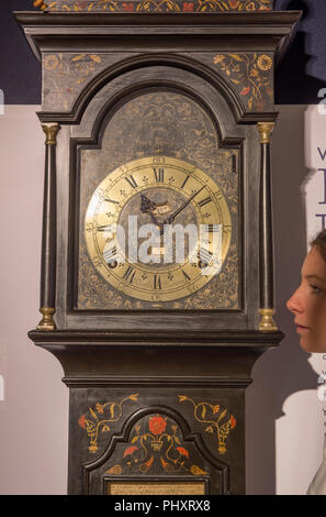 Bonhams, New Bond Street, London, UK. 3 Septembre, 2018. Une exposition remarquable de Early English horloges ouvre à 101 New Bond Street. Deux collectionneurs horloge étape ont collaboré à cette exposition, la majorité des œuvres exposées ont été rarement vu dans l'oeil public. L'exposition présente également des prêts de tiers, y compris les contributions du Musée des sciences, la société et les horlogers' Collection de la 5ème Lord Harris de Belmont House, entre autres. Credit : Malcolm Park editorial/Alamy Live News Banque D'Images