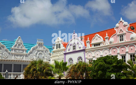 Bâtiments colorés à Oranjestad Aruba Banque D'Images