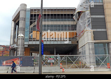 Quicken Loans Arena, l'accueil officiel des Cleveland Cavaliers, voit d'importantes rénovations à la propriété de 24 ans au centre-ville de Cleveland, Ohio, USA Banque D'Images