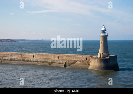 Le phare sur la jetée du nord de l'Angleterre, South Shields Tyne Banque D'Images