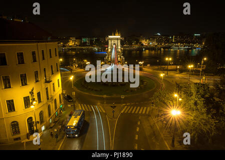 Pont de chaîne Budapest, place Adam Clark Banque D'Images