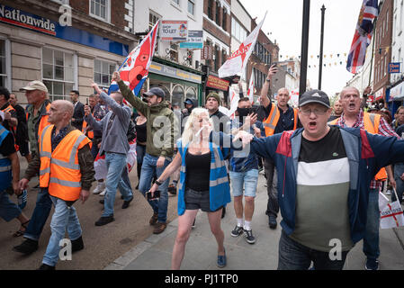 Worcester, Worcester, Royaume-Uni. 1er septembre 2018. Jusqu'à 150 partisans de la Ligue de défense anglaise à prendre les rues de Worcester pour la deuxième fois, je Banque D'Images